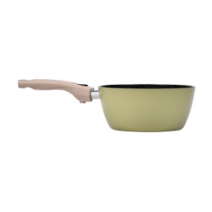 grande casserole antiadhésive design martelé